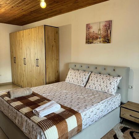 Villa Zefi Rrenc Papaj Exterior foto