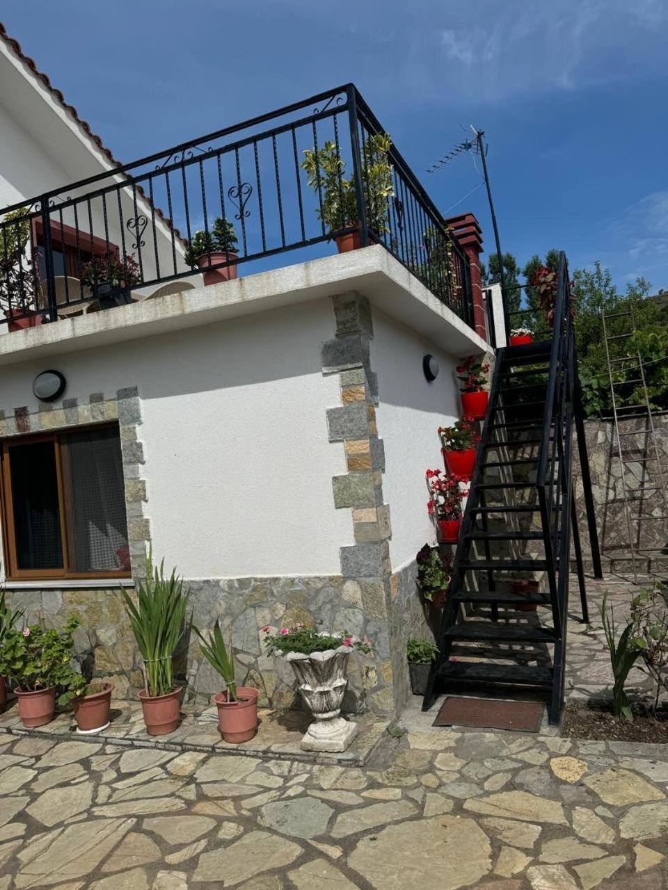 Villa Zefi Rrenc Papaj Exterior foto